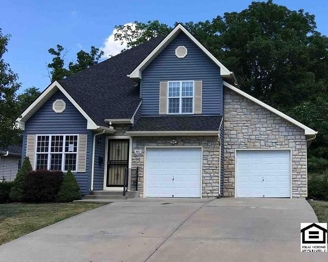 3921 Highland Ave, Kansas City, MO 64110