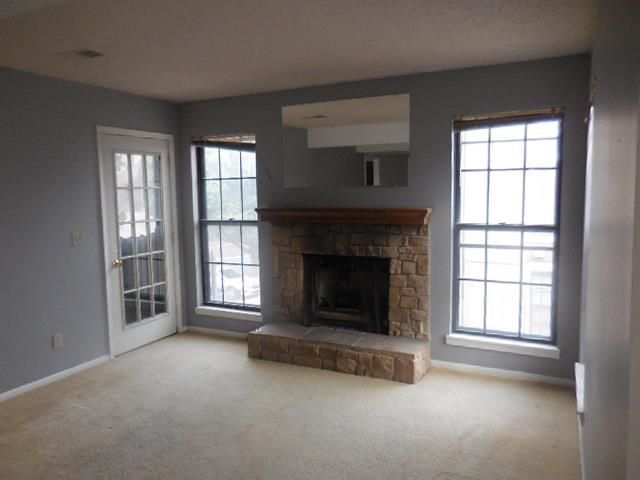 12709 W 110th Ter, Overland Park, KS 66210
