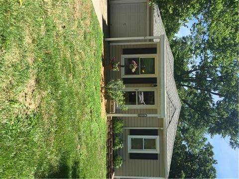 5515 NW Meadowvale Dr, Kansas City, MO 64151