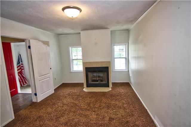 9937 Fair Lane St, Lenexa, KS 66215