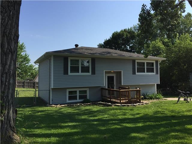 7308 NW 84th Ter, Kansas City, MO 64153