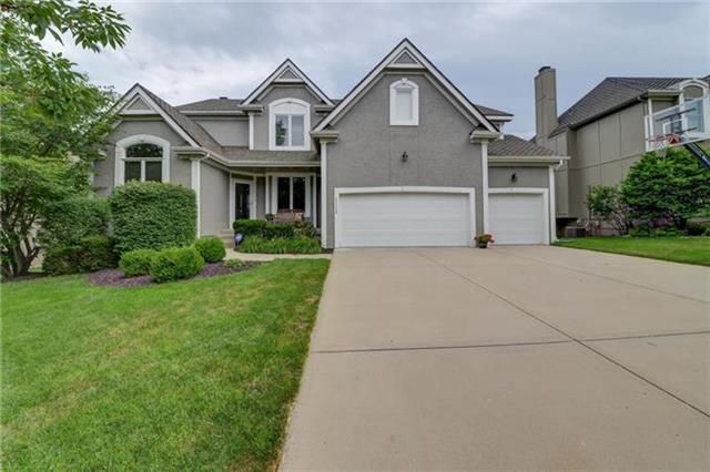 13129 Bluejacket St, Overland Park, KS 66213