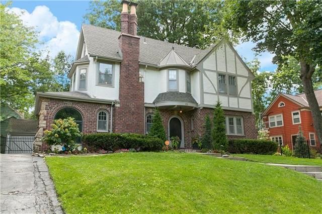 131 W 69th Ter, Kansas City, MO 64113