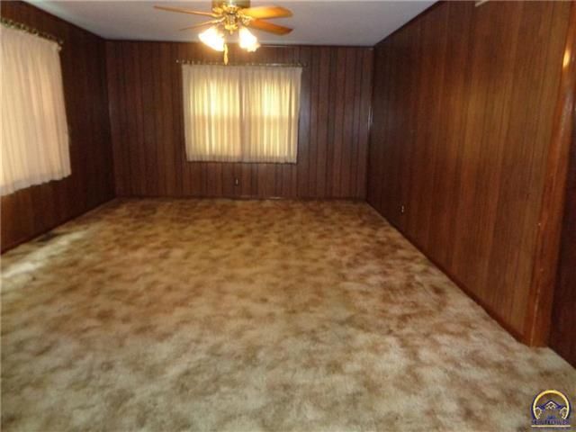 16259 S Ratner Rd, Overbrook, KS 66524