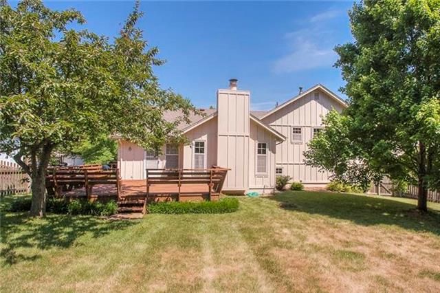 7907 W 114th St, Overland Park, KS 66210