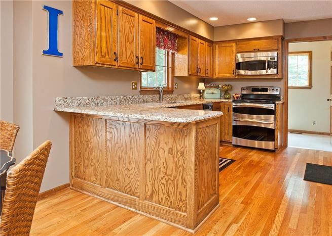 14625 S Chalet Dr, Olathe, KS 66062