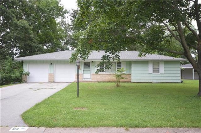 1311 NE 58th Ter, Gladstone, MO 64118