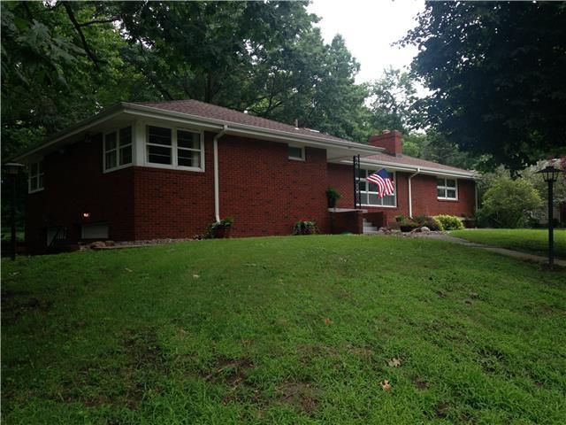 3001 Parkway A St, St Joseph, MO 64507