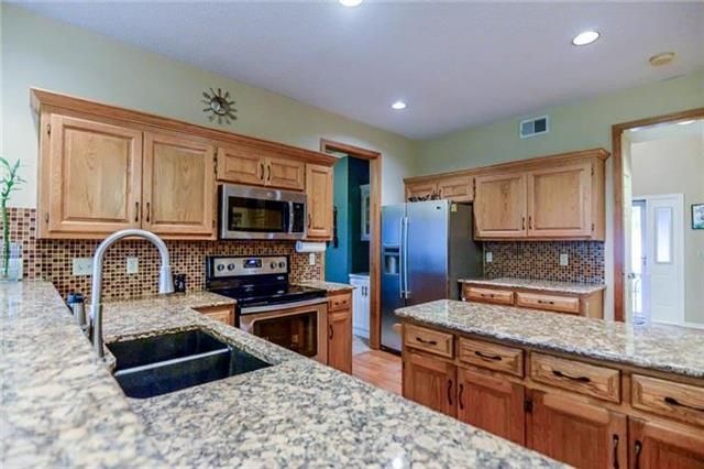 12854 Bond St, Overland Park, KS 66213