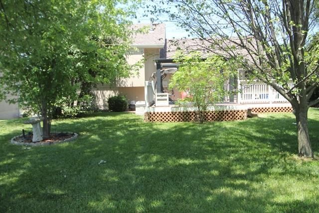 907 NE 108th St, Kansas City, MO 64155