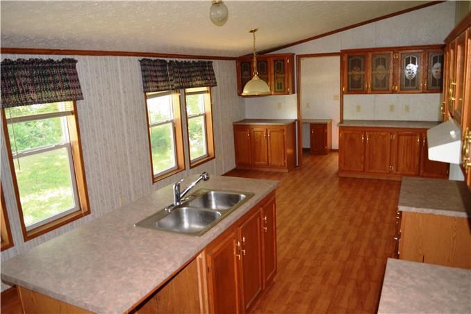 121 E Pine St, Quenemo, KS 66528