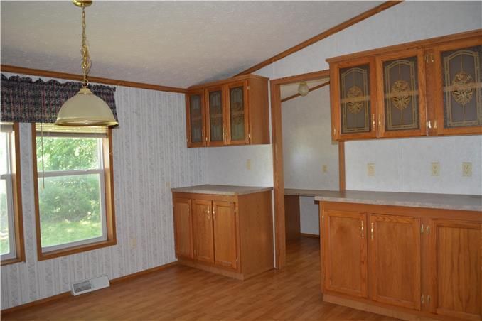 121 E Pine St, Quenemo, KS 66528