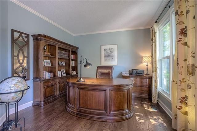 14021 Cedar St, Overland Park, KS 66224