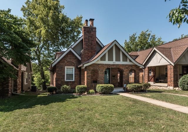 425 E 62nd St, Kansas City, MO 64110