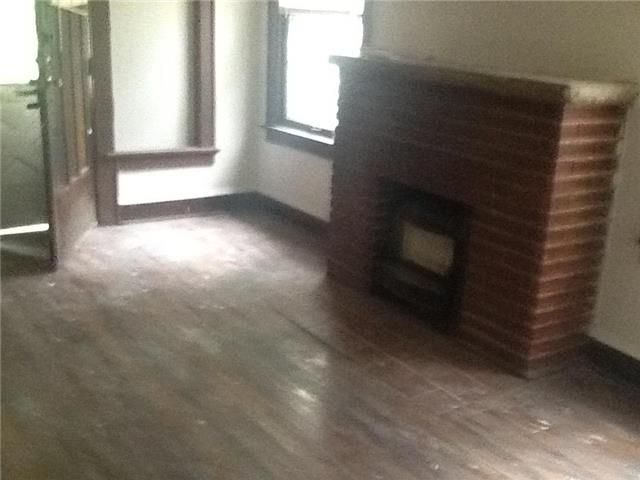 4145 Tracy Ave, Kansas City, MO 64110