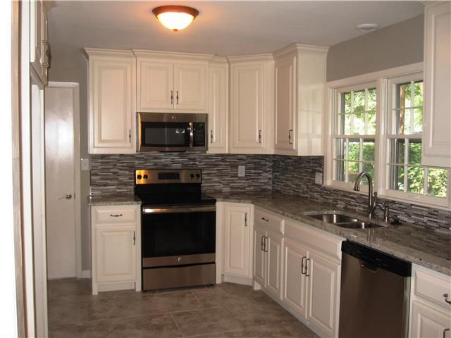 7246 Lowell Dr, Overland Park, KS 66204