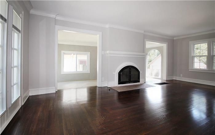 37 E 68 Ter, Kansas City, MO 64113