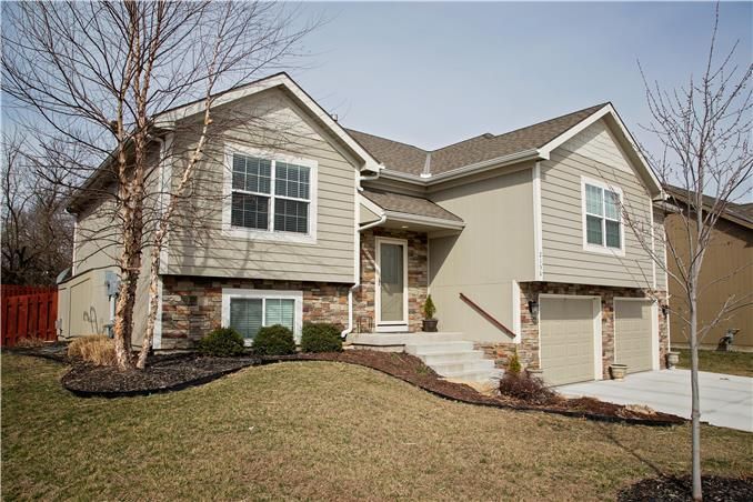 2156 Birch St, Leavenworth, KS 66048