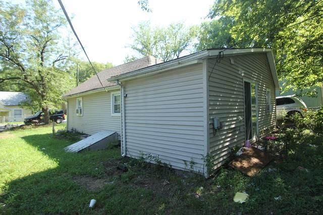 6427 E 13th St, Kansas City, MO 64126