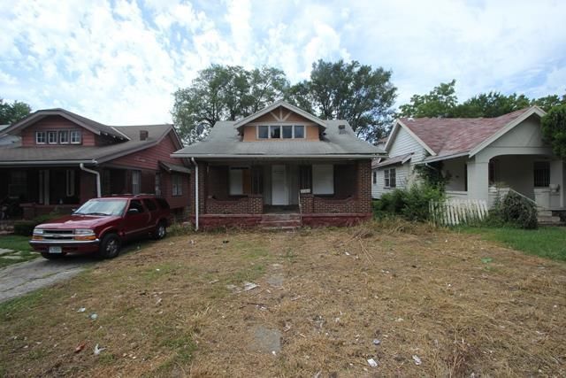 5208 Euclid Ave, Kansas City, MO 64130