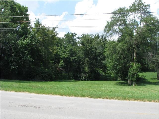 000 Hedges Ave, Raytown, MO 64133