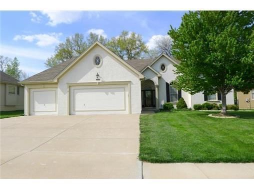 2600 NW 80th St, Kansas City, MO 64151