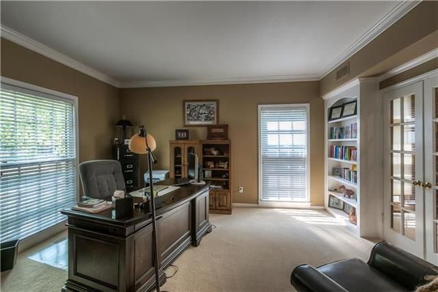 9632 W 116th Pl, Overland Park, KS 66210