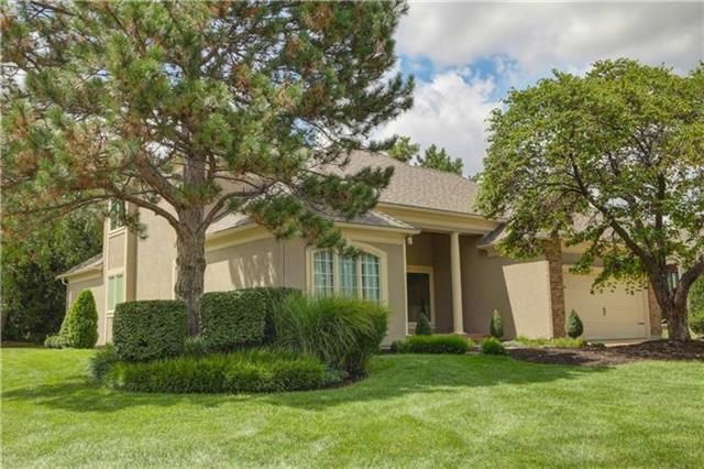 12922 Travis Ct, Overland Park, KS 66209