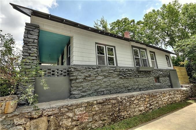 801 E 39th St, Kansas City, MO 64109