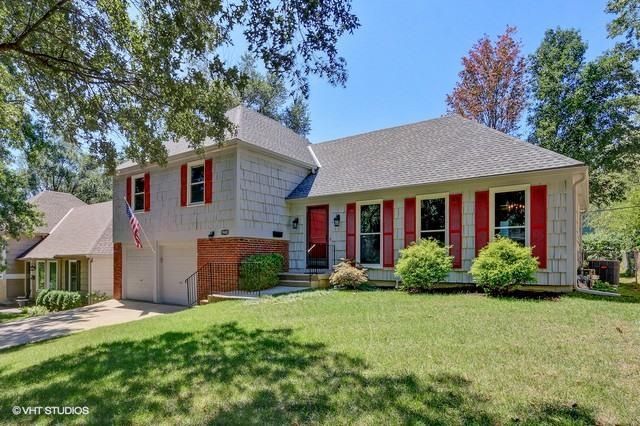 9600 Beverly St, Overland Park, KS 66207