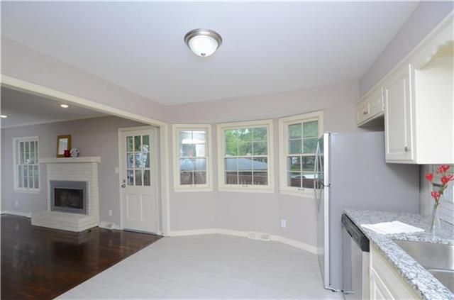 8937 Craig Dr, Overland Park, KS 66212