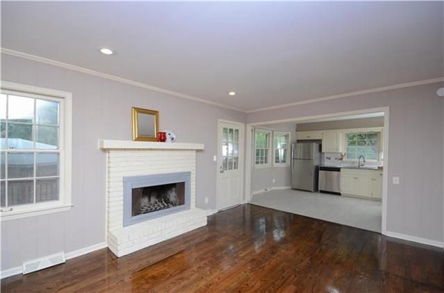 8937 Craig Dr, Overland Park, KS 66212