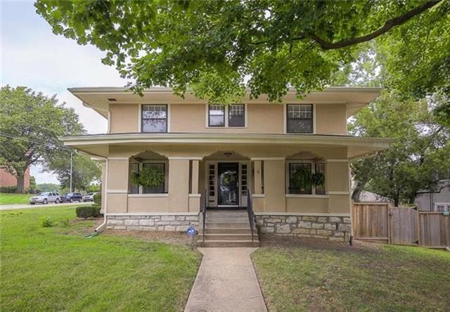 4 E 56th Ter, Kansas City, MO 64113