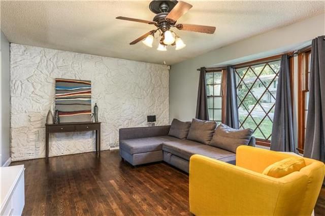 3400 E 106th Ter, Kansas City, MO 64137