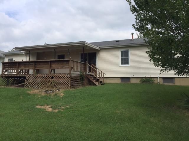244 Southwest Dr, Chillicothe, MO 64601
