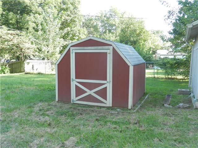 416 S First St, Odessa, MO 64076