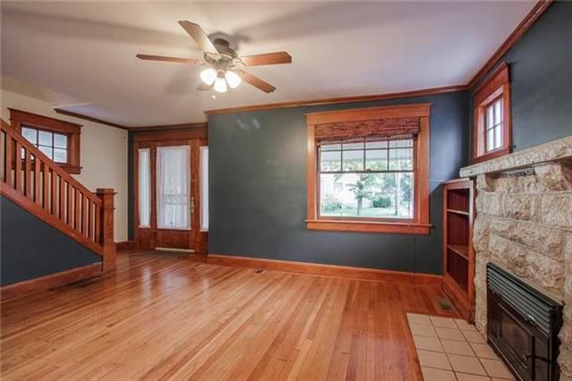 621 E 42nd St, Kansas City, MO 64110