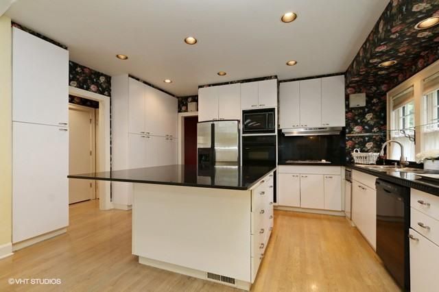 5515 Wornall Rd, Kansas City, MO 64113