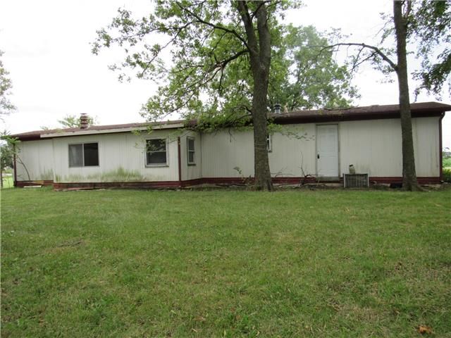 310 W First St, Waverly, KS 66871