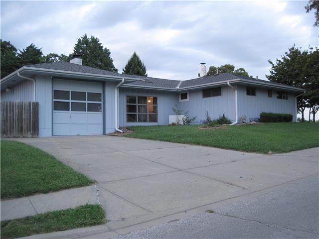 4800 NW High Dr, Riverside, MO 64150