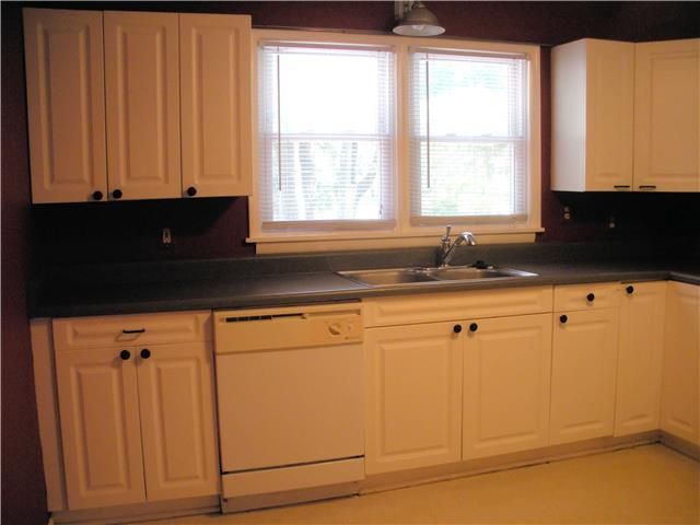 8801 Craig Dr, Overland Park, KS 66212