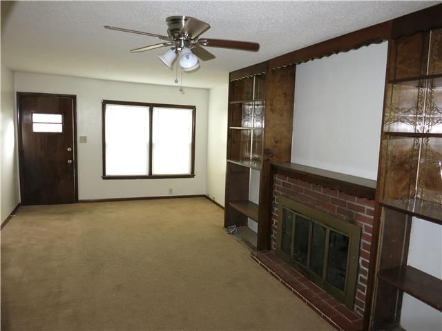 17108 E Truman Rd, Independence, MO 64056