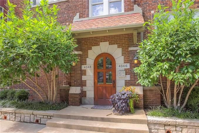 4346 Rockhill Rd #100, Kansas City, MO 64110