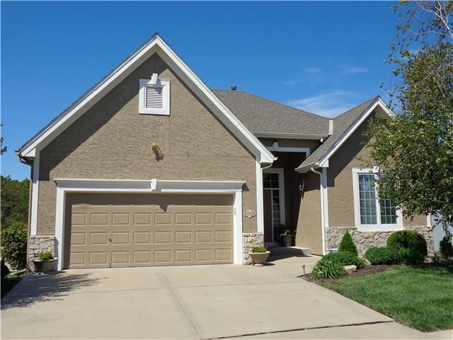 5708 NW 108th Ct, Kansas City, MO 64154