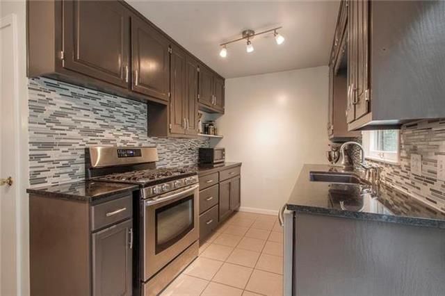 8009 Mercier St, Kansas City, MO 64114