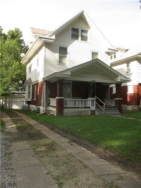 3226 Lockridge St, Kansas City, MO 64128
