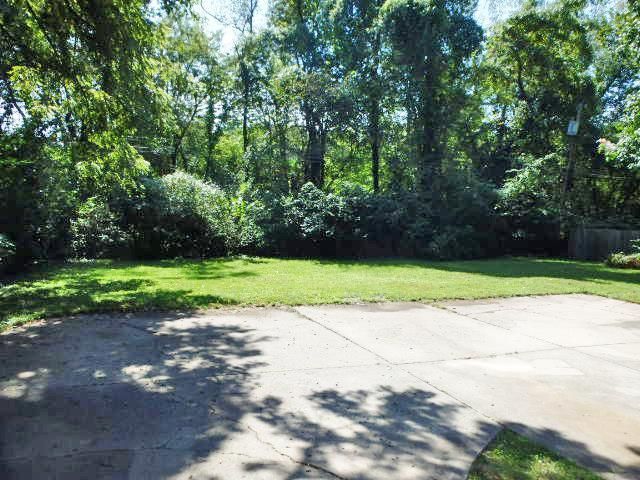 8105 E 100th Ter, Kansas City, MO 64134