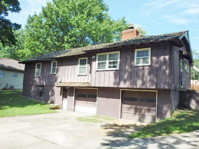 8105 E 100th Ter, Kansas City, MO 64134