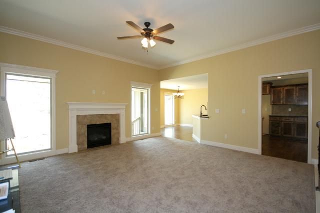 9330 N Gower Ave, Kansas City, MO 64154