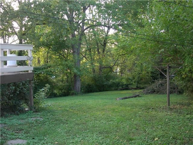 5006 Glenside Dr, Kansas City, MO 64129